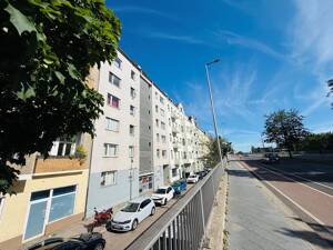Provisionsfrei in guter und zentraler Lage von Berlin-Tiergarten zwischen Westhafen und Birkenstraße: sechsgeschossiges Miethaus mit 26 Wohnungen