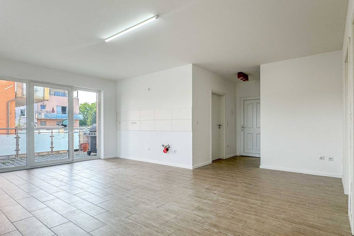 Frisch renovierte und bezugsfreie 3-Zi.-Whg. mit Balkon in ruhiger Lage von Koblenz-Wallersheim – 56070 Koblenz – Bild 1 von 9