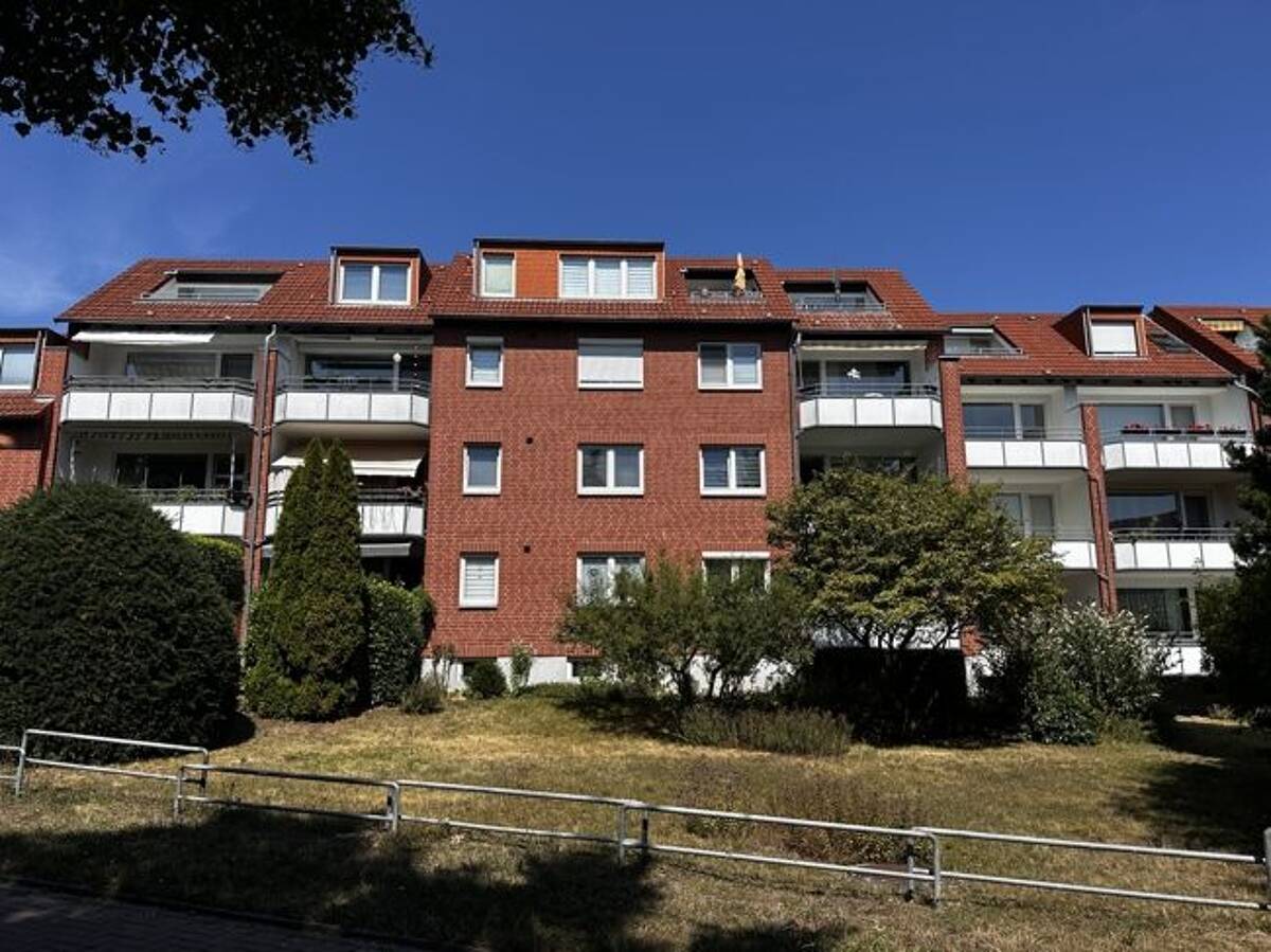 Für Kapitalanleger - 2 Zi.-Whg. mit Loggia und Kfz.Einstellplatz in bevorzugter Lage - Wettbergen – 30457 Hannover – Bild 1 von 2