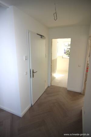 Sehr schöne 3-Zimmer Dachgeschoss-Maisonettewohnung mit Balkon - Direkt vom Bauträger / Provisionsfrei – 21039 Hamburg – Vorschaubild 7