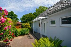 Zeitgemäßes Wohnen nahe Golfplatz / Ostsee – 23570 Lübeck – Vorschaubild 8