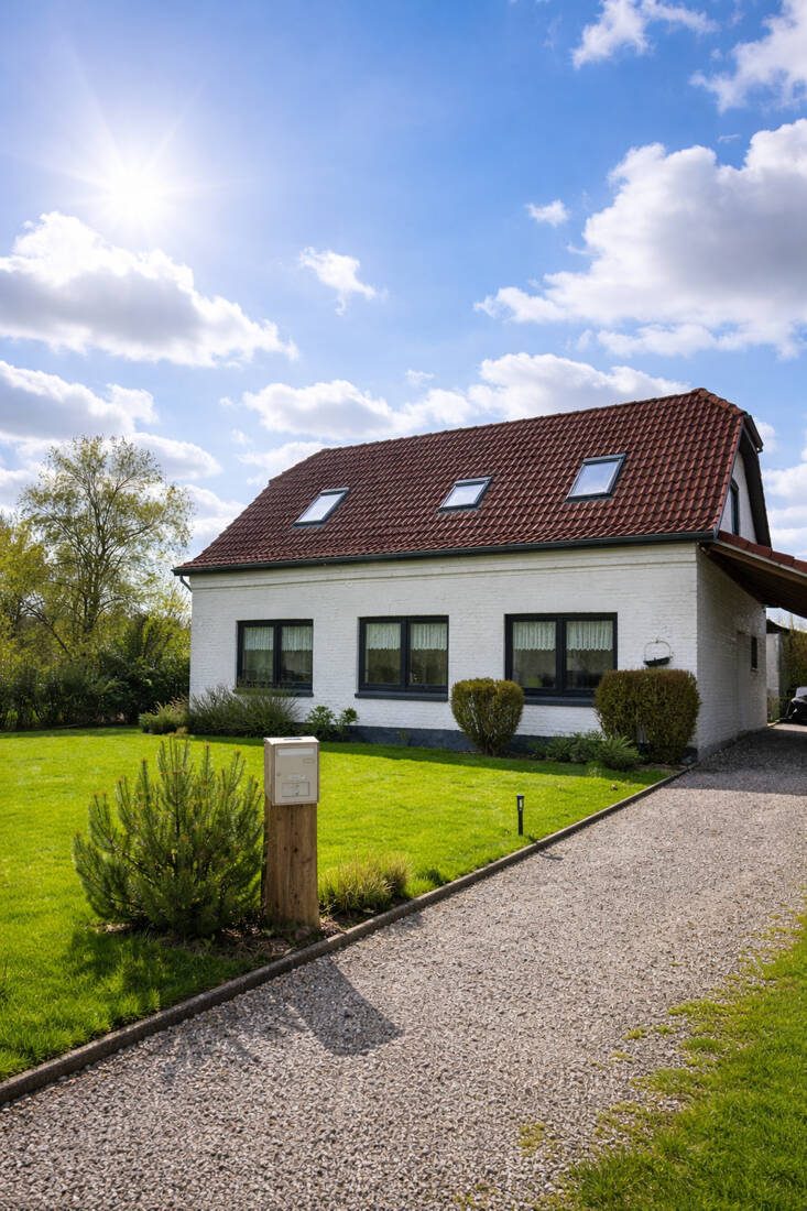 Wohnen nahe der Ostsee: Charmantes Haus von 1800 auf 917 m² Grundstück! Ruhige Wohngegend. – Steinbergkirche – Bild 1 von 9