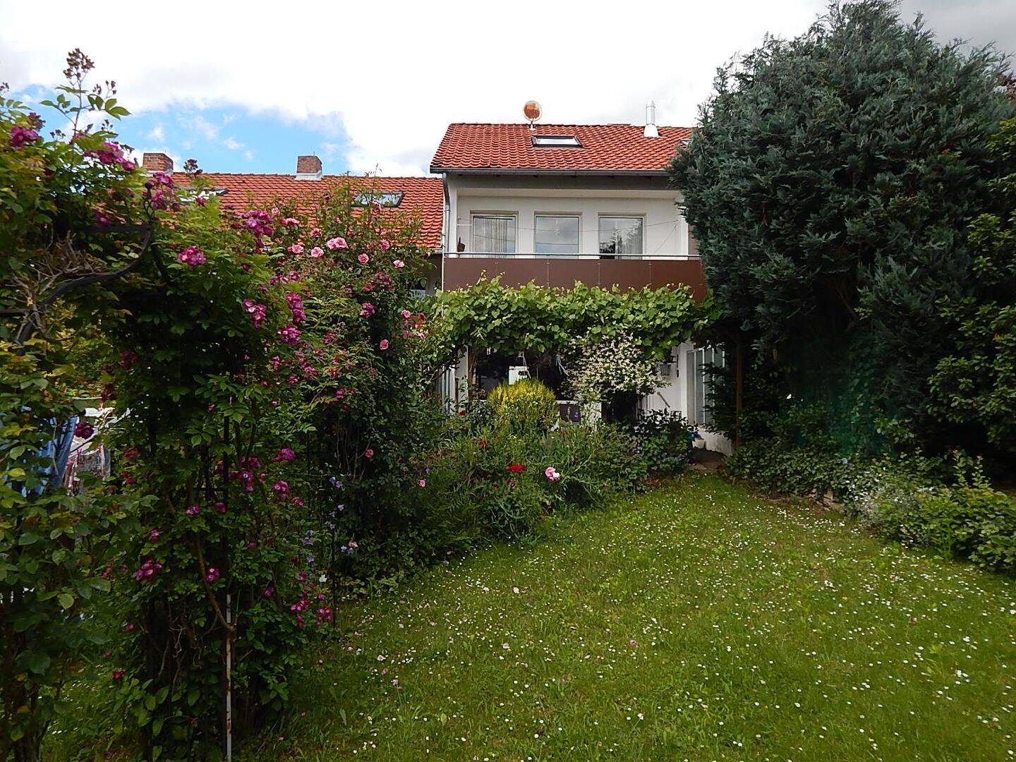 Der Traum vom Eigenheim!  Familienfreundliches Reihenmittelhaus in  Göttingen Geismar