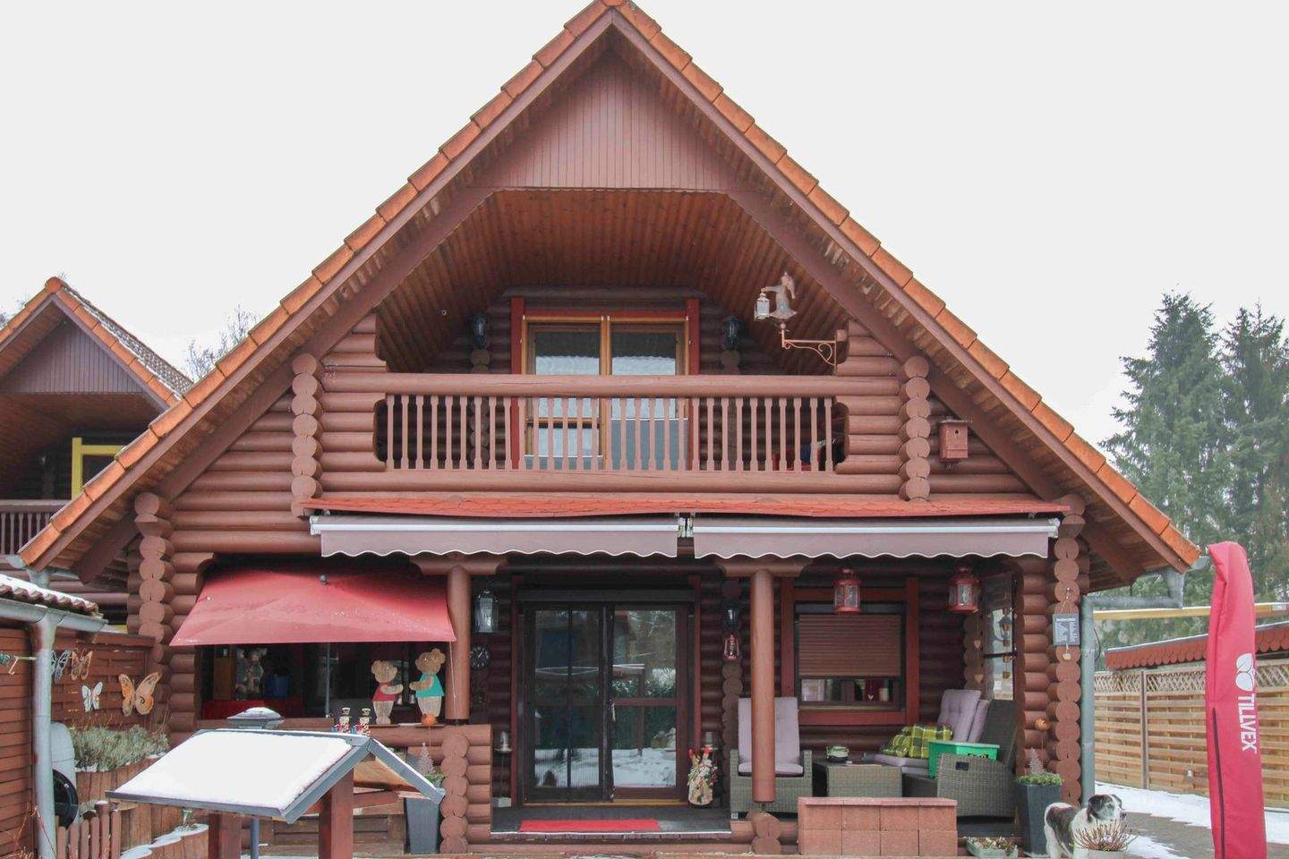 Kleines Holzhaus mit Garage, Carport, Kamin, Terrasse und Garten in Neudorf-Platendorf bei Gifhorn – Sassenburg – Bild 1 von 9