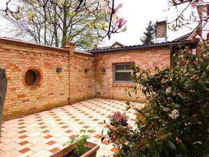 Platz zum Leben: Einfamilienhaus mit Garten in Berlin-Adlershof