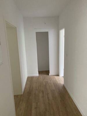 Attraktive 3-Zimmer-Etagenwohnung in Duisburg familienfreundlich und hell – 47228 Duisburg – Vorschaubild 3