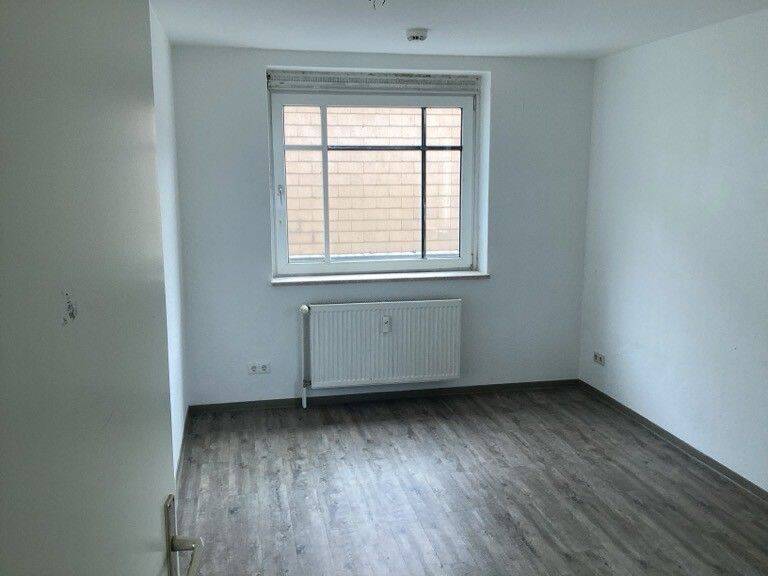 Studenten aufgepasst! WG-geeignete 5-Zi.-Wohnung! – Osnabrück – Vorschaubild 4