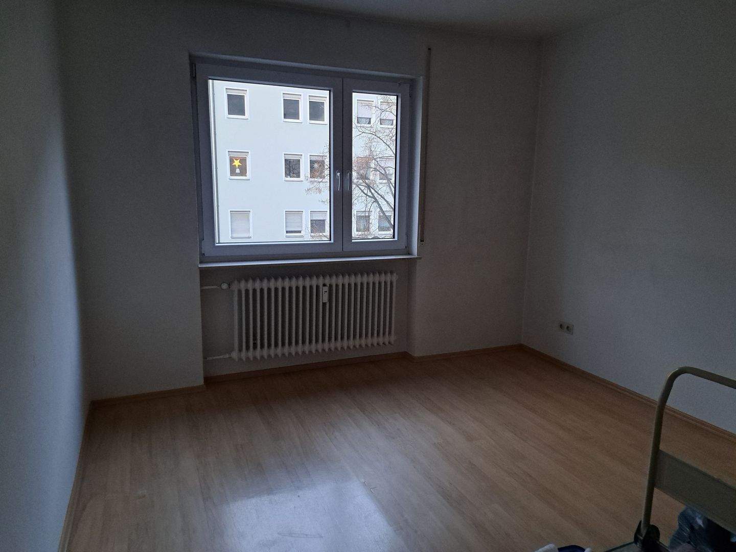 Moderne 3-Zimmer-Wohnung mit Balkon und EBK N-Süd Nähe U-Bahn Frankenstraße – Nürnberg – Vorschaubild 3
