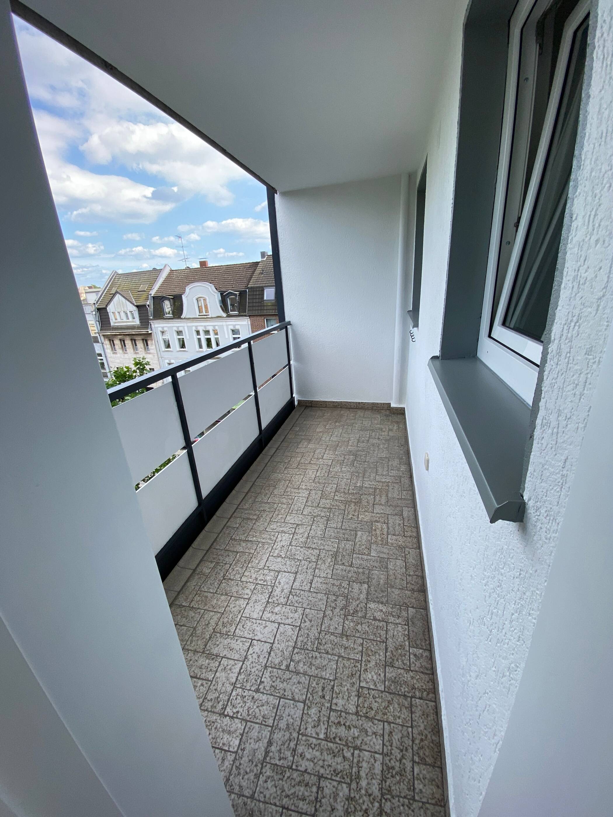 Top renovierte Single Wohnung Duisburg – Duisburg – Vorschaubild 5