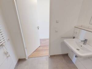 Modernes Wohnen: Lichtdurchflutete 3-Zimmer-Neubauwohnung mit Balkon und EBK – 78048 Villingen-Schwenningen – Vorschaubild 9