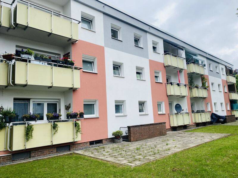 EG-Wohnung mit Balkon und Garten - provisionsfrei – Bedburg – Bild 1 von 9