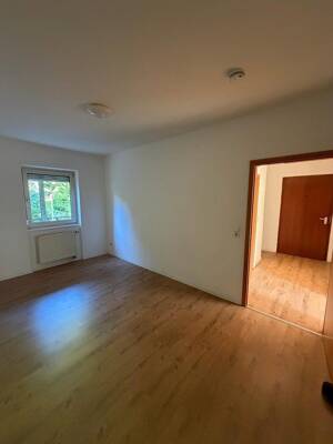 Stuttgart Süd Bestlage - 2-Zimmer-Wohnung mit großem Balkon ins Grüne in Stuttgart-Süd – 70199 Stuttgart – Vorschaubild 5