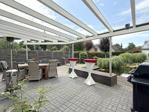 Modernes Zweifamilienhaus mit traumhaftem Garten in ruhiger Wohnlage in Hamburg - Wentzel Dr. – 22119 Hamburg – Vorschaubild 2