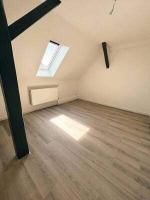 Frisch sanierte 2-Zimmer-Dachgeschosswohnung mit Klimaanlage | Garten optional – 6846 Dessau-Roßlau – Vorschaubild 5