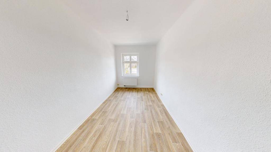 3-Raum-Altbauwohnung mit Tageslichtbad – Chemnitz – Vorschaubild 3