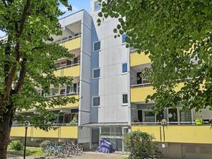 Sofort bezugsfrei! Charmante 3-Zimmer-Wohnung mit Balkon in Trudering – 81825 München – Vorschaubild 2