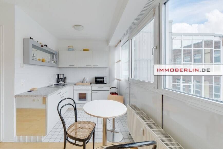 IMMOBERLIN.DE - Top-Infrastruktur! Lichtdurchflutete Wohnung im Loft-Stil