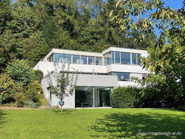 Aussergewöhnliche Architektenvilla im Bauhausstil mit Pool inkl. Einliegerwohnung ! – Obergriesbach – Bild 1 von 9