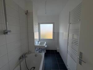 Renovierte 2-Zimmer-Citywohnung mit Balkon – 45141 Essen – Vorschaubild 3
