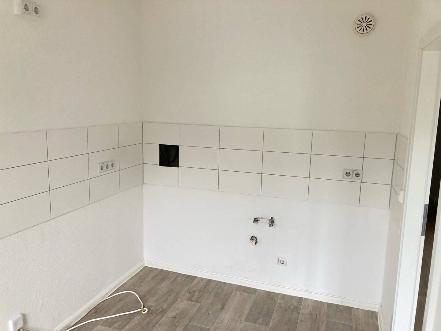 Große 4RW mit Balkon! – Magdeburg – Vorschaubild 5