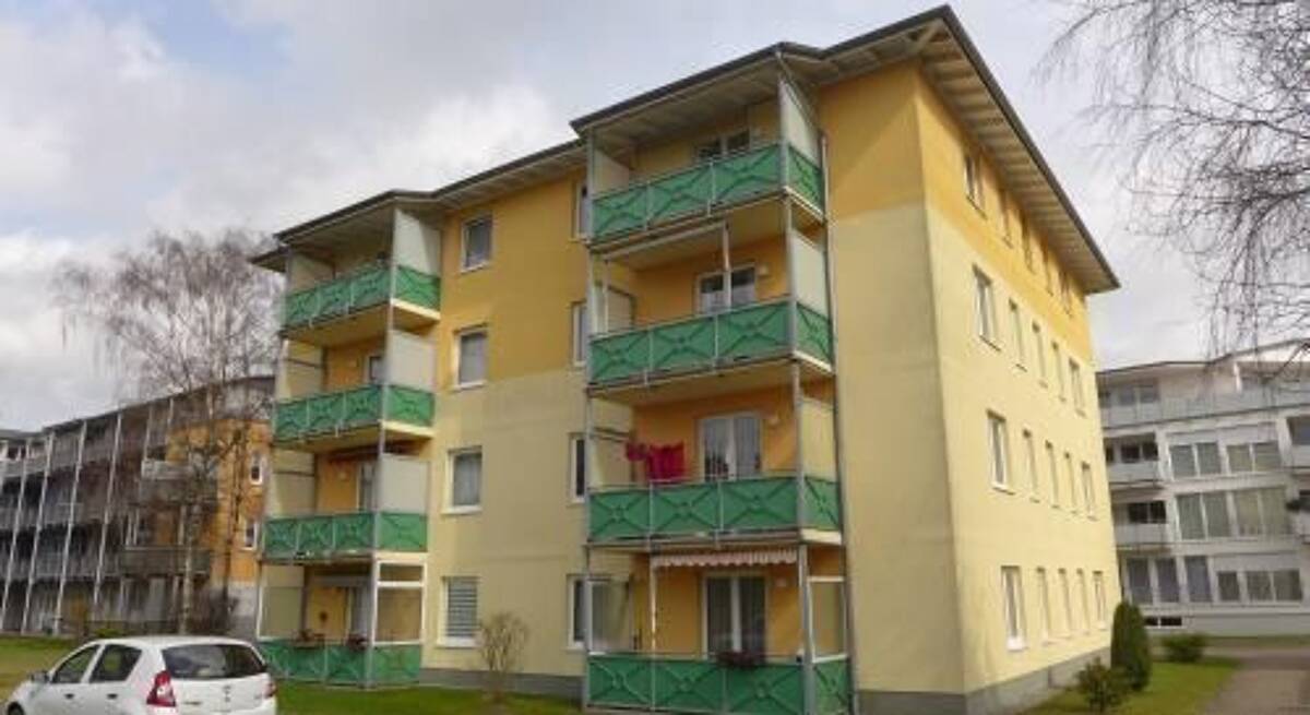 Altersgerechtes Wohnen: Gepflegte 2-Zimmer-Wohnung mit Aufzug und Balkon in Zentrumsnähe – 17489 Greifswald – Bild 1 von 1