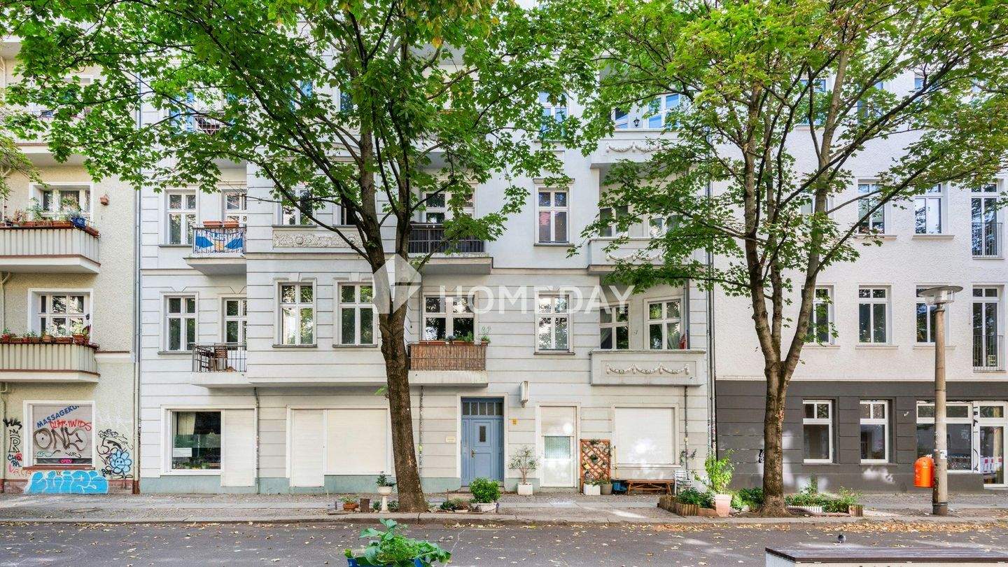 Altbaucharme trifft Großstadtgefühl - Ihr neues Zuhause in Friedrichshain wartet. – Berlin – Bild 1 von 9