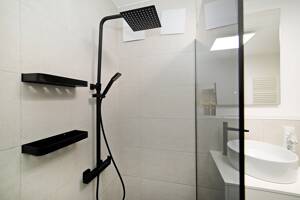 Moderne 2-Zimmer-Wohnung mit lichtdurchflutetem Ambiente, großzügigem Balkon – 81241 München – Vorschaubild 9