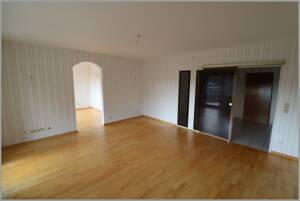 freigestellte 4,5-Zimmer-Eigentumswohnung mit Balkon und Tiefgarageneinstellplatz – 49124 Bad Rothenfelde – Vorschaubild 2