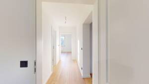 Wohnkomfort auf 3 Zimmern: Frisch saniert mit Balkon – 22769 Hamburg – Vorschaubild 2