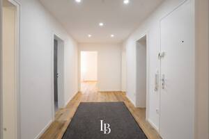 Modern wohnen in München: Renovierte 3-Zimmer-Wohnung mit Balkon, Küche & Aufzug – 81927 München – Vorschaubild 9