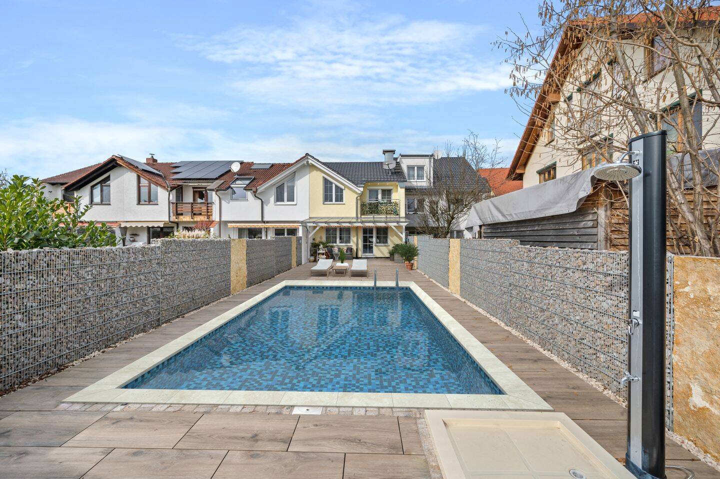 Ihre Chance in Herten! Saniertes REH mit Pool!!! – Rheinfelden (Baden) – Bild 1 von 9