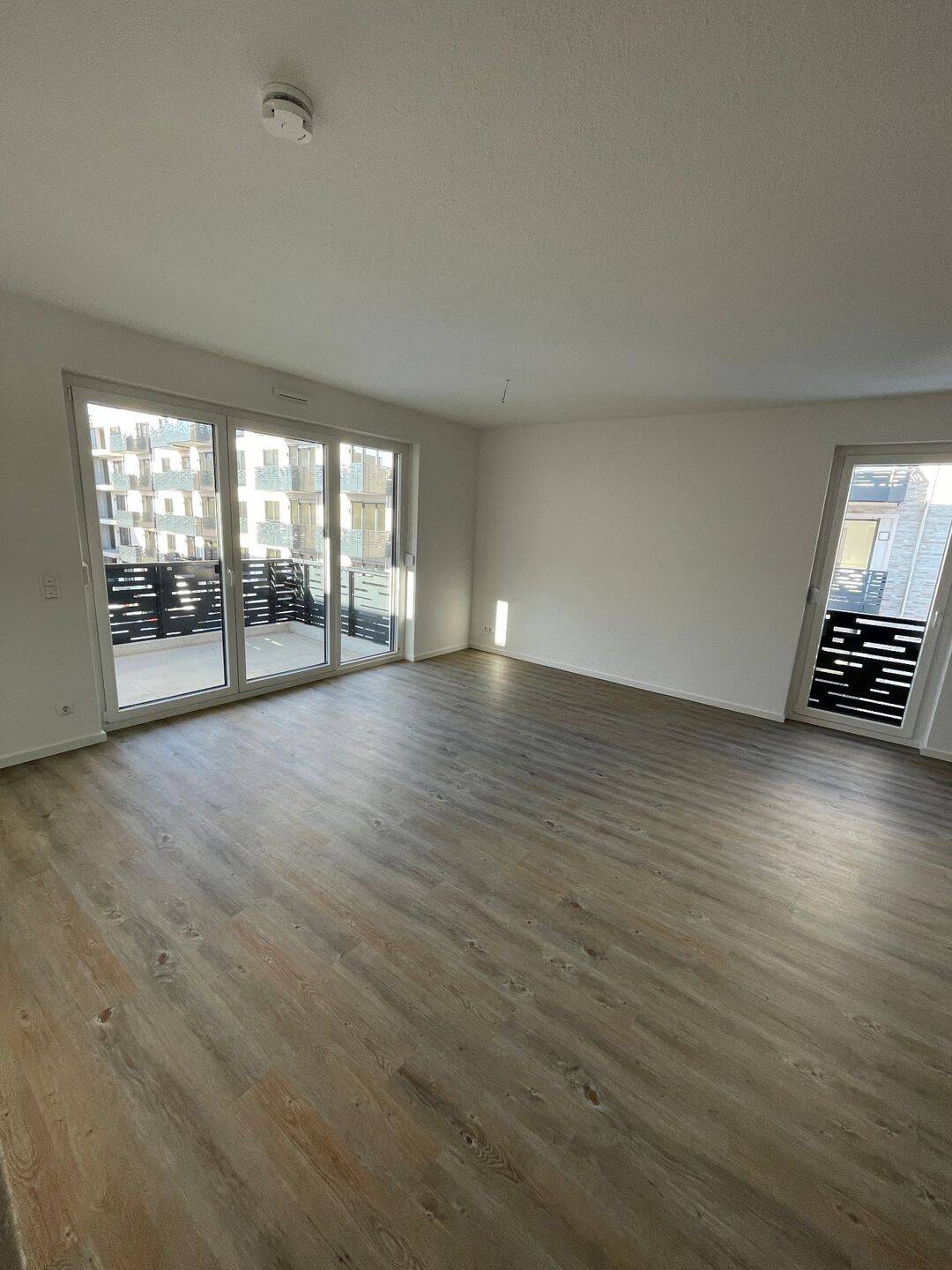 47121/15 Moderne 2-Zi.-Wohnung im Neubau von Düsseldorf-Rath! – Düsseldorf – Vorschaubild 7