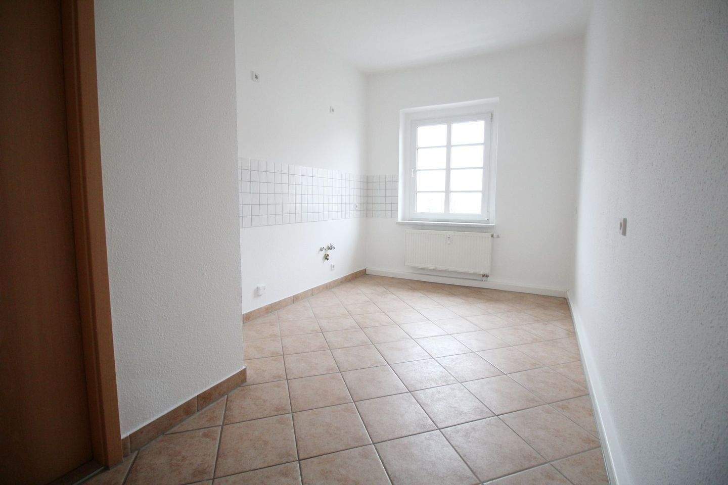 schöne 2-Raum-Wohnung mit Balkon, Einbauküche auf Wunsch – Chemnitz – Vorschaubild 8