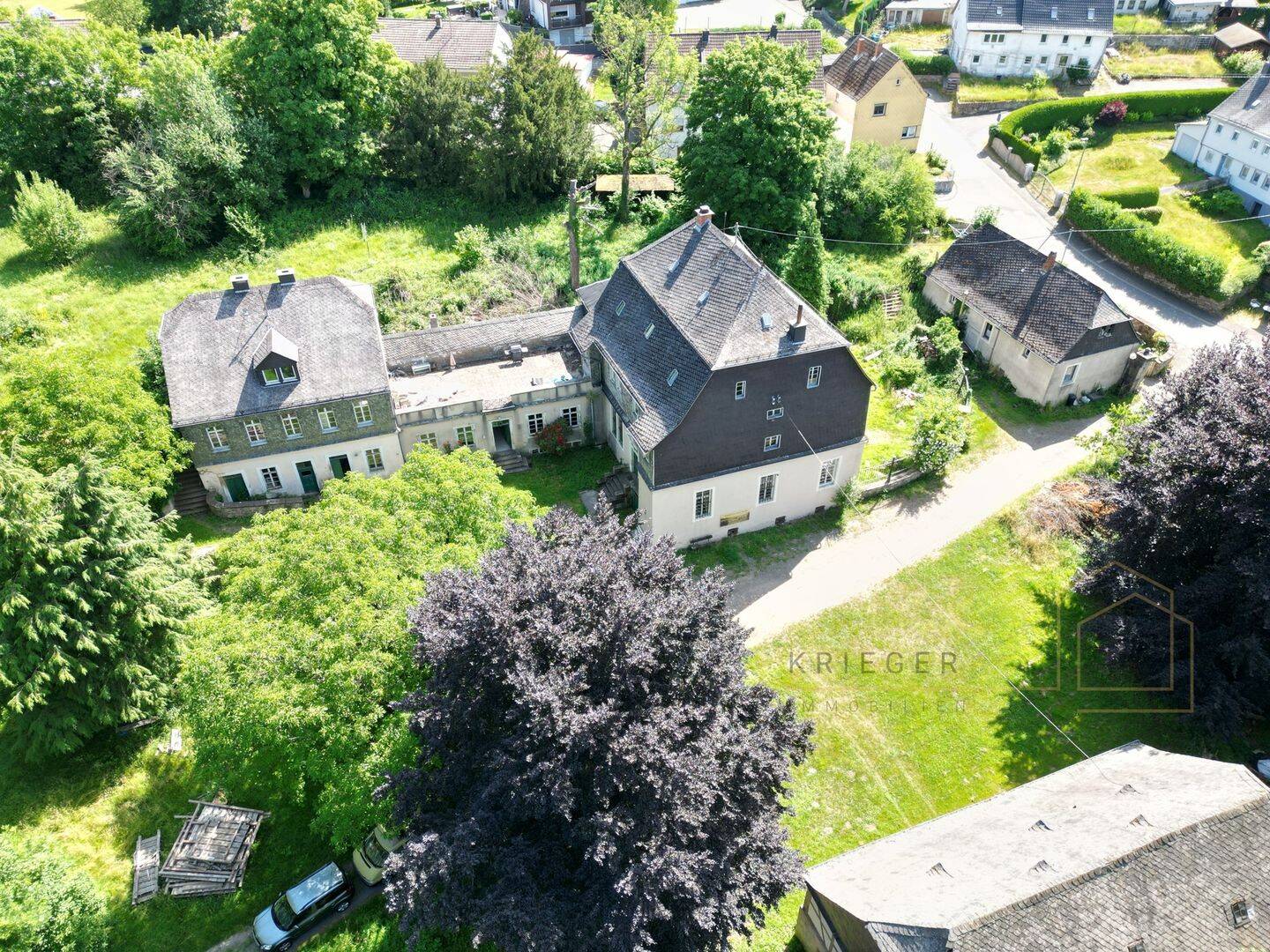 ***RESERVIERT*** Historisches Herrenhaus mit Nebengebäuden in idyllischer Lage – Abentheuer – Bild 1 von 9