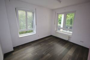 Zentral gelegene 3-Zimmer Wohnung, in Schloss-Neuhaus 1-OG mit Balkon, Bezugsfrei ab 1.10.2026 – 33104 Paderborn – Vorschaubild 5