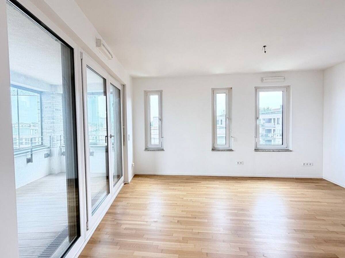 Exklusive 4-Zi.-Wohnung im Zollhafen: mit zwei Bädern, Markenküche und Wintergarten – 55120 Mainz – Bild 1 von 9