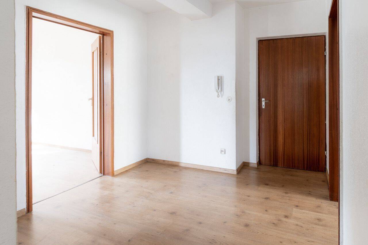 geräumige 4 Zimmer Wohnung mit Balkon – Kleinostheim – Vorschaubild 7
