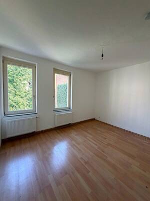 Stuttgart Süd Bestlage - Helle 2-Zimmer-Wohnung mit optimaler Anbindung – 70199 Stuttgart – Vorschaubild 2
