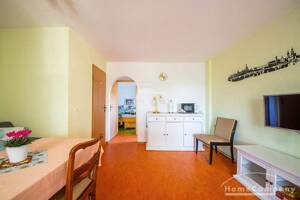18620 HomeCompany Dresden Möbliert/Furnished 2-Zimmer Apartment mit Terrasse und Wintergarten in Dresden-Neustadt max. 2 Personen – 1097 Dresden – Vorschaubild 4