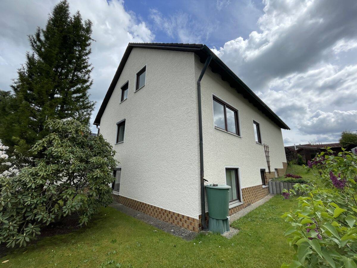 Einfamilienhaus in ruhiger Lage mit Terrasse und Balkon! – Pleystein – Vorschaubild 2