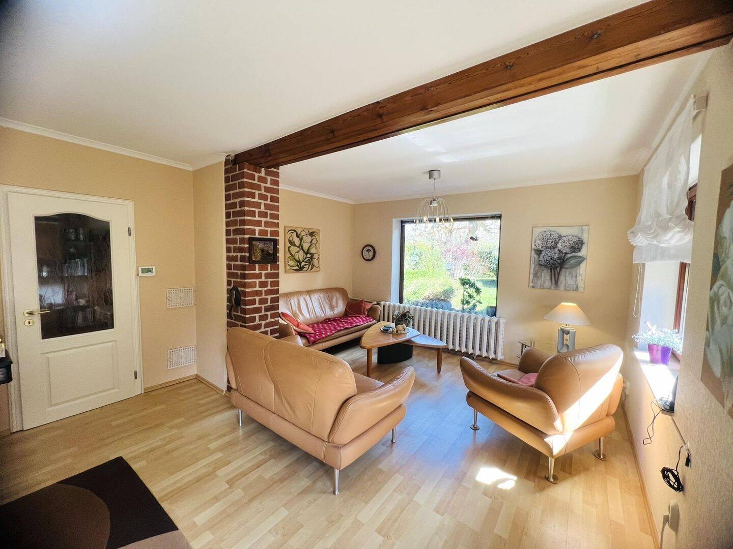 freistehendes Wohnhaus, 5 Zimmer, Garage, sonniges Grundstück in Rostock [Dierkow-Ost] – Rostock – Vorschaubild 2