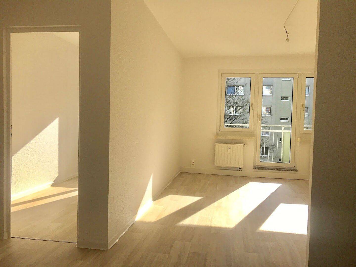 Zuhause im Grünen - Balkon & Park direkt vor der Tür – Chemnitz – Vorschaubild 4