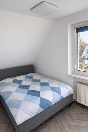 Familienhaus in Berlin-Rosenthal - 6 Zimmer, 647 m² Grundstück, Südterrasse & großer Garten – 13158 Berlin – Vorschaubild 7