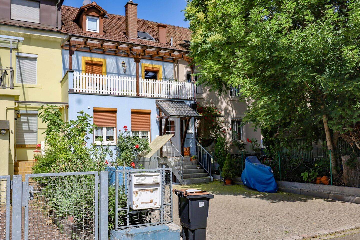 Attraktives Reihenhaus mit großer Terrasse, 2 Stellplätzen und viel Potenzial in Grenznähe! – Lörrach – Vorschaubild 5