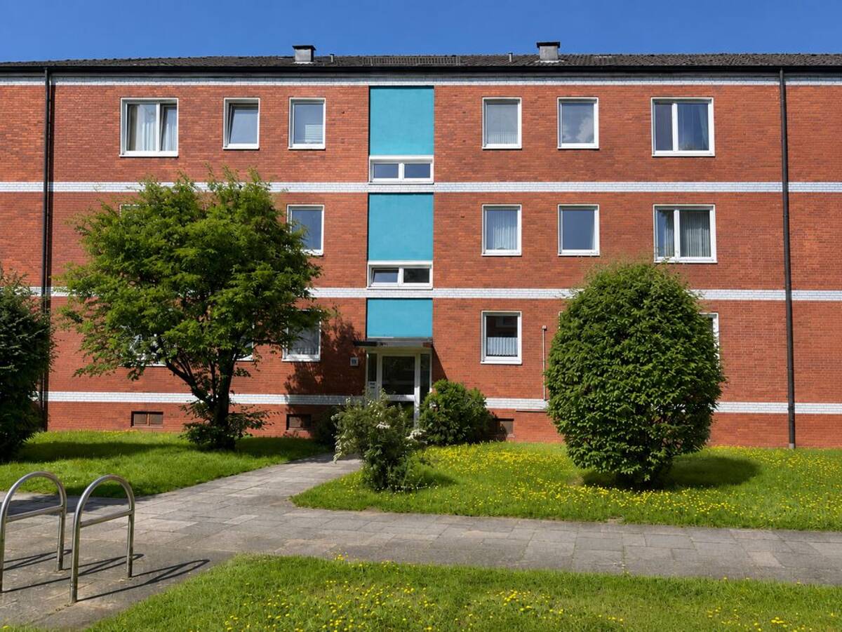 Direkte Nähe zum Alsterlauf: 3,5 Zimmer Wohnung in ruhiger Lage von Hamburg-Sasel – 22395 Hamburg – Bild 1 von 7