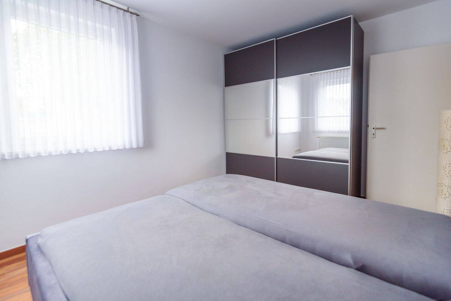 Freundliche und helle 3-Zimmer-Wohnung mit gehobener Ausstattung und Terrasse in Nürnberg/Boxdorf – Nürnberg – Vorschaubild 6