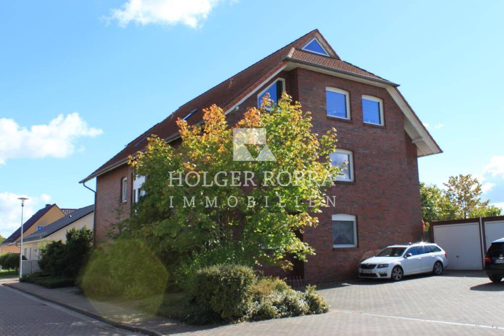 2-Raum-Wohnung mit Balkon und Garage