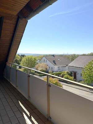 Kassel-Brasselsberg: Wohnung mit großer Loggia, eigener Garage und einem überwältigenden Fernblick – 34132 Kassel – Vorschaubild 5