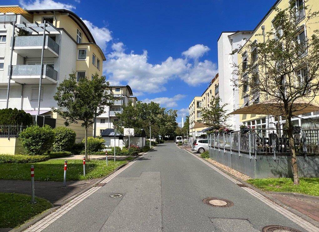 Stilvolle 2-Zimmer-Wohnung mit Fahrstuhl und Tiefgaragenplatz in ruhiger Wohnlage – Bremen – Vorschaubild 5