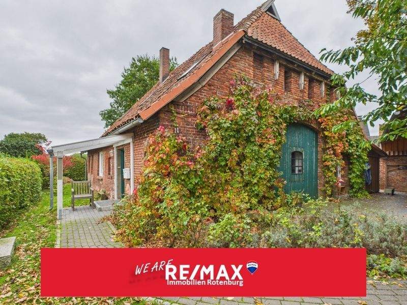 Charme vergangener Zeiten - behutsam modernisiertes Wohnhaus – Kirchwalsede – Bild 1 von 9